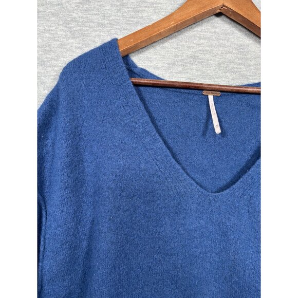 Free People Womens Sweater M Oversized Blue V-Neck Sweater Nylon Wool Yak Blend - Picture 4 of 5